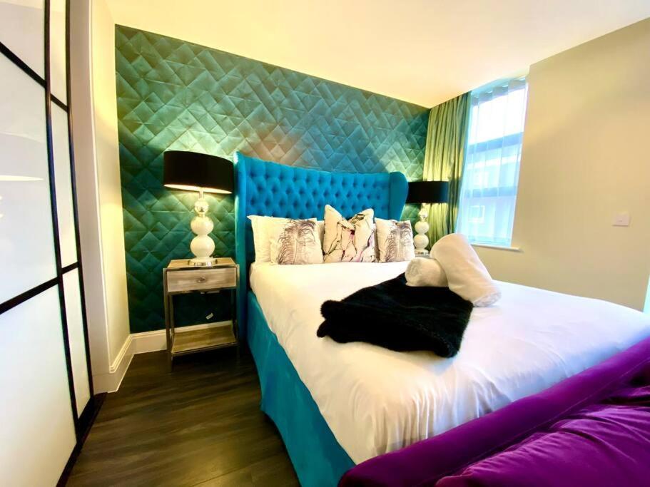 פול Stunning Apartment Suite - Free Parking & Wifi! מראה חיצוני תמונה