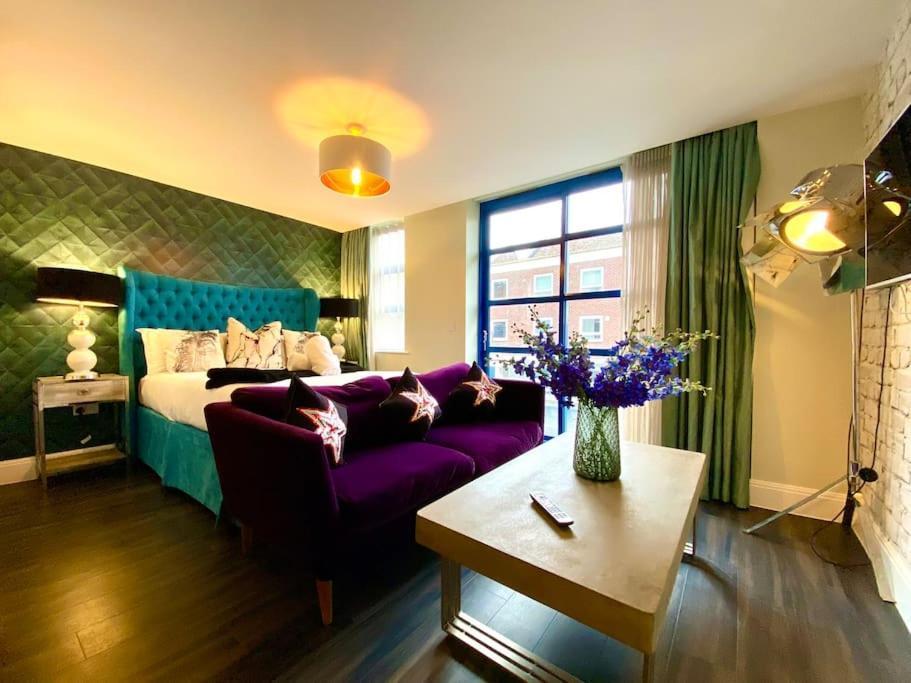 פול Stunning Apartment Suite - Free Parking & Wifi! מראה חיצוני תמונה